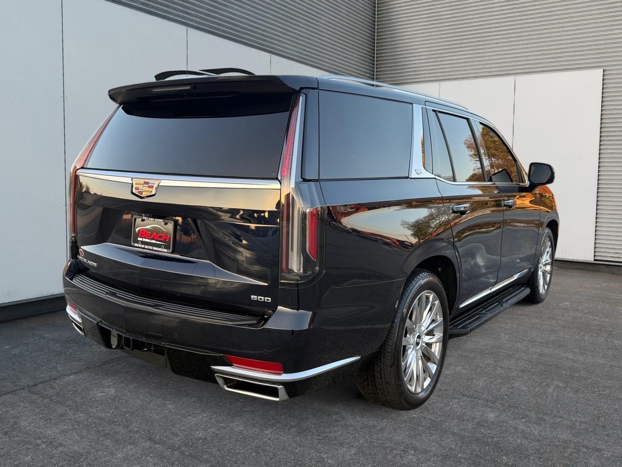 2021 Cadillac Escalade Premium Luxury, HEATED AND VENTILATED SEATS, HEATED 2ND ROW, POWERED 3RD ROW, MOONROOF, APPLE CARPLAY/ANDROID AUTO, NAVIGATION, BACKUP CAMERA, HEATED STEERING WHEEL, REMOTE START, WIRELESS CHARGING PAD, POWER LIFTGATE, THIS IS A GREAT FAMILY VEHICLE Norfolk VA