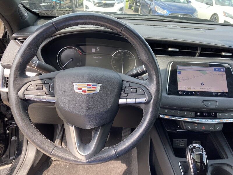 2021 Cadillac XT4 AWD Premium Luxury