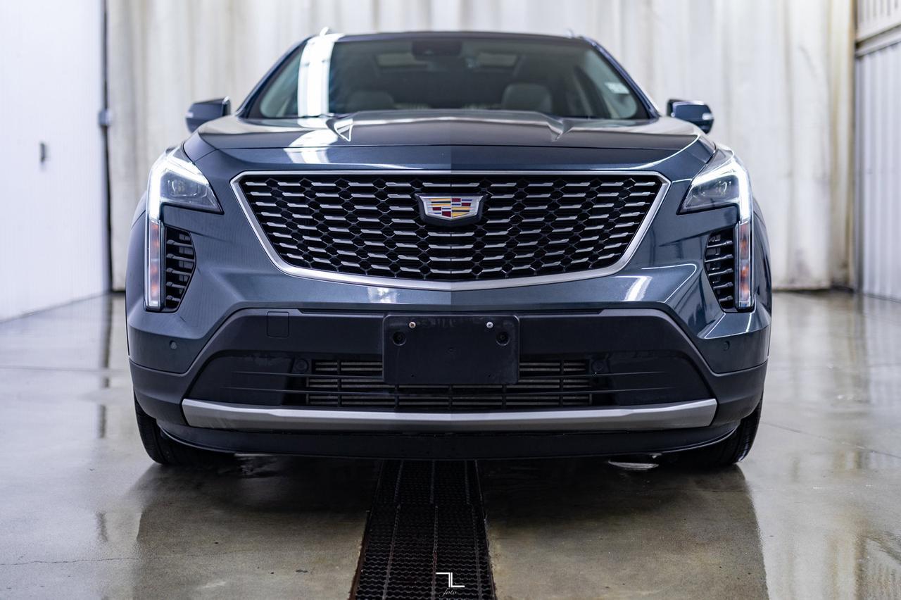 2021 Cadillac XT4 AWD Premium Luxury Leather Roof BCam Red Deer AB