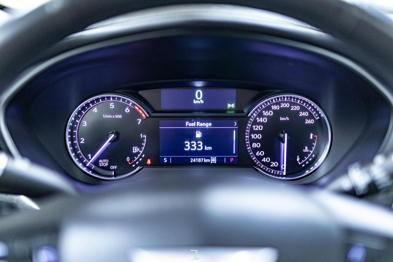 2021 Cadillac XT4 AWD Premium Luxury Leather Roof BCam Red Deer AB