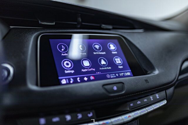 2021 Cadillac XT4 AWD Premium Luxury Leather Roof BCam Red Deer AB