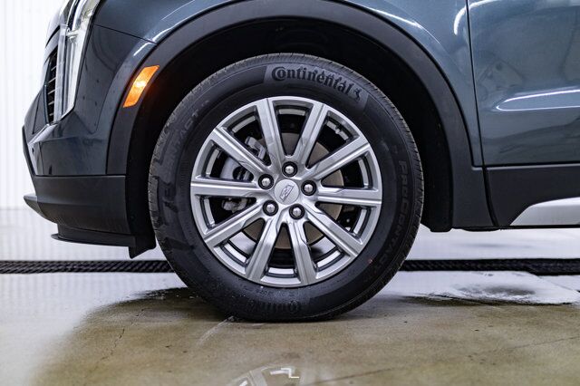 2021 Cadillac XT4 AWD Premium Luxury Leather Roof BCam Red Deer AB