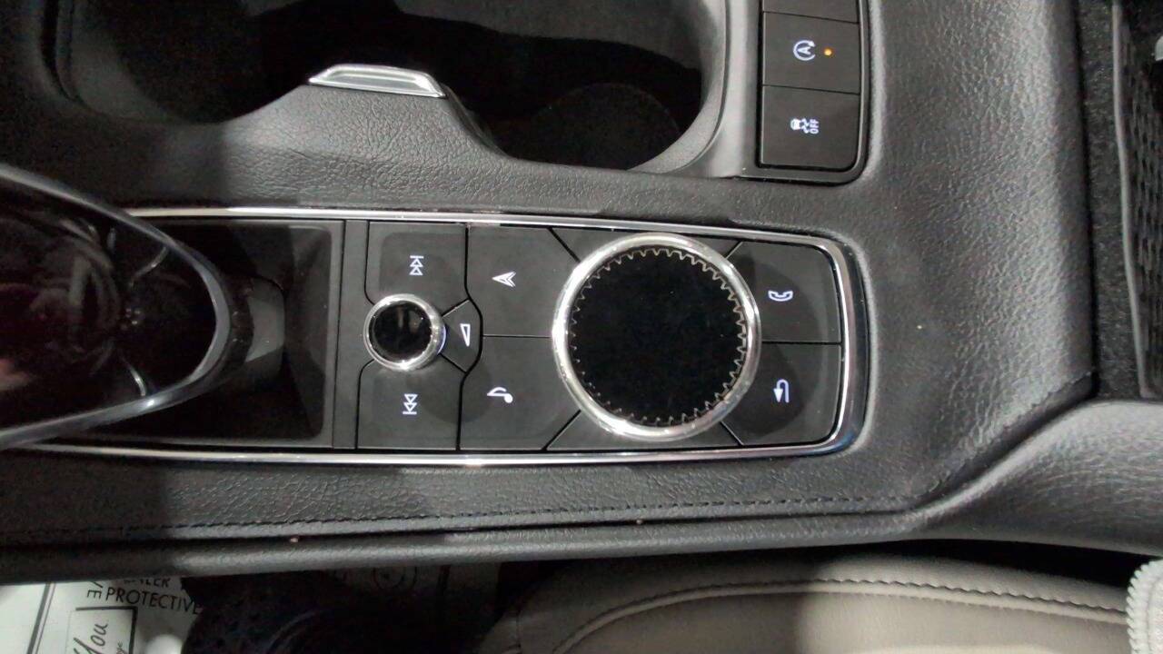 2021 Cadillac XT4 Premium Luxury 4x4 4dr Crossover Lake Orion MI