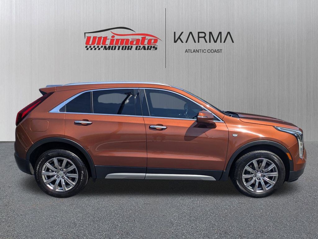 2021 Cadillac XT4 Premium Luxury