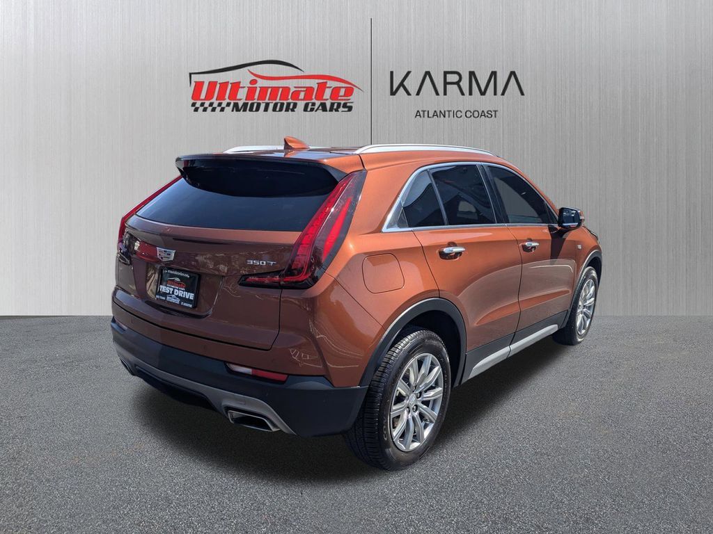 2021 Cadillac XT4 Premium Luxury