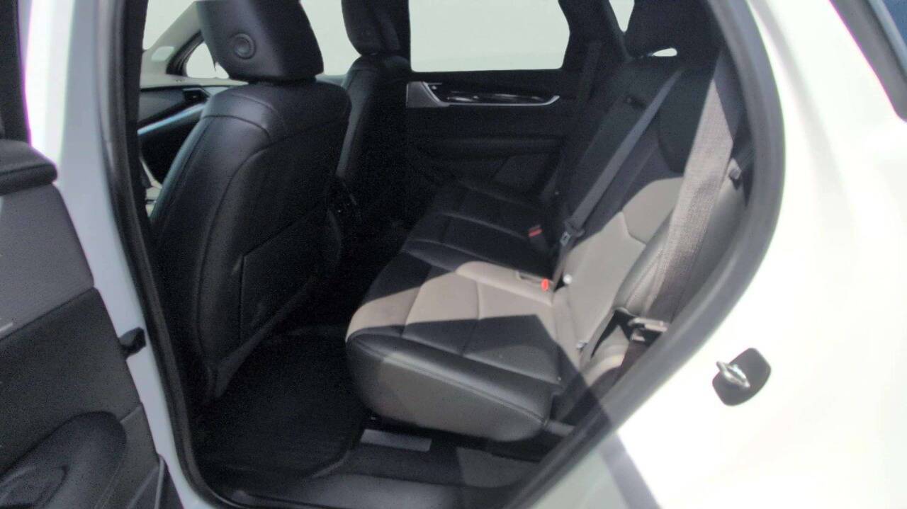 2021 Cadillac XT5 Premium Luxury 4x4 4dr SUV Lake Orion MI
