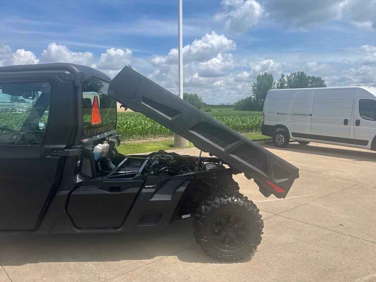 2021 Can-Am DEFENDER PRO West Burlington IA