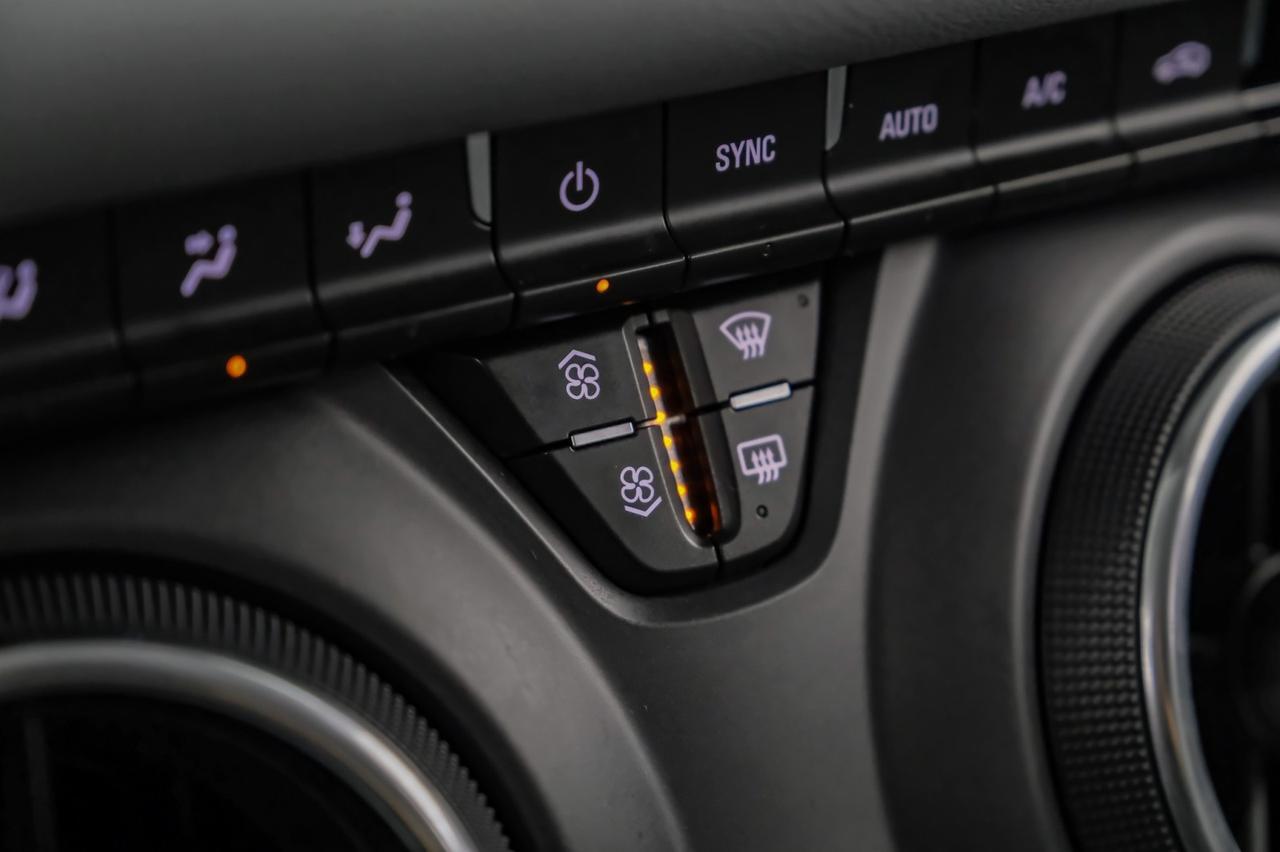 2021 Chevrolet Blazer AWD 2LT V6 FORWARD COLLISION ALERT LANE KEEP AND LANE DEPARTURE REA Carrollton TX