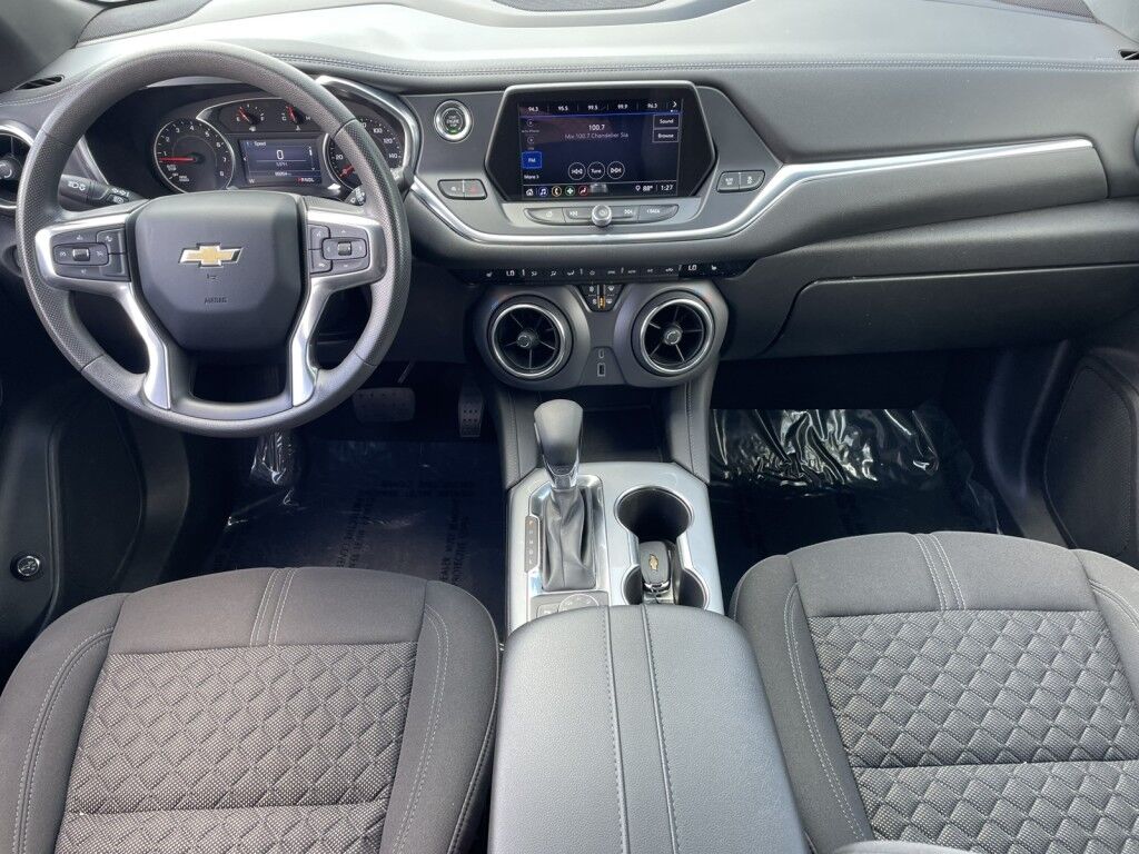 2021 Chevrolet Blazer LT~AUTO START/STOP~BLIND SPOT WARNING~DRIVER ASSISTANCE PACKAGE~ONLINE FINANCE AND SHIPPING AVAILABLE!!! Sarasota FL