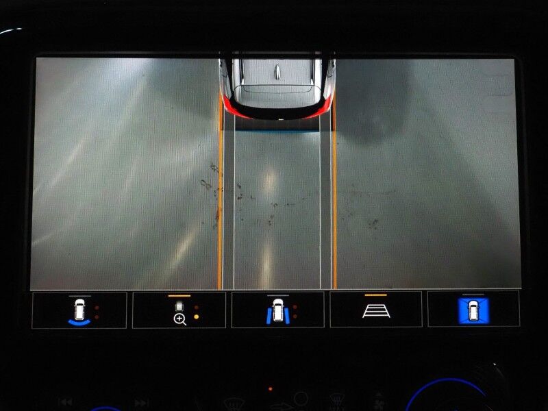 2021 Chevrolet Bolt EV Premier *BLIND SPOT & LANE DEPARTURE ALERT, SURROUND VIEW CAMERAS, 10.2 INCH COLOR TOUCHSCREEN, LEATHER, HEATED SEATS/STEERING, REMOTE START, WIRELESS CHARGING, BOSE AUDIO, APPLE CARPLAY Round Rock TX