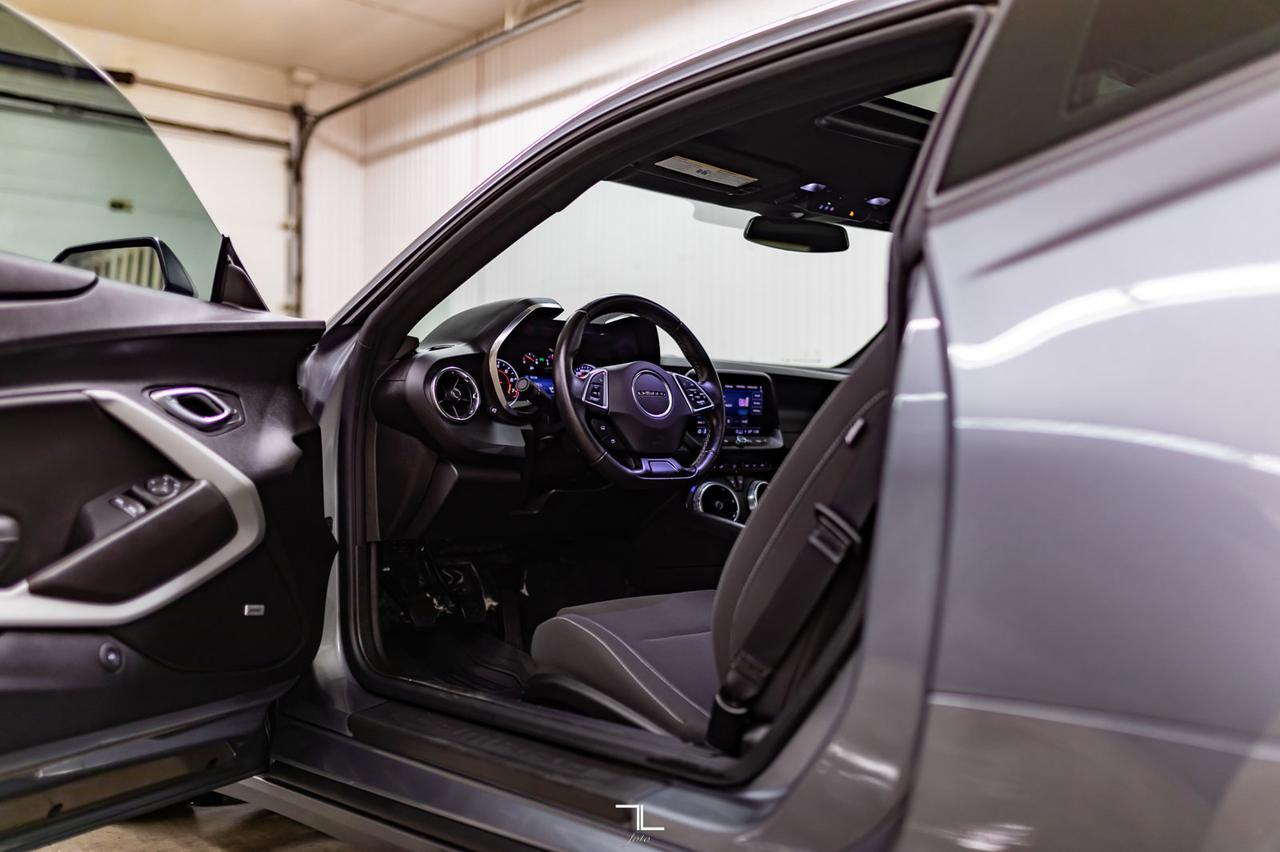 2021 Chevrolet Camaro LT1 Manual Roof BCam Red Deer AB