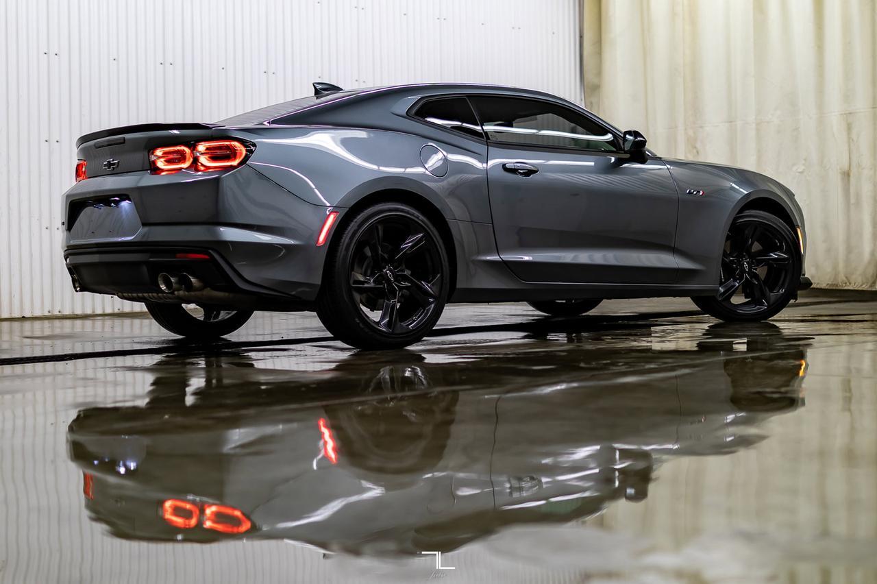 2021 Chevrolet Camaro LT1 Manual Roof BCam Red Deer AB