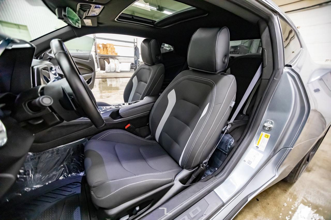 2021 Chevrolet Camaro LT1 Manual Roof BCam Red Deer AB