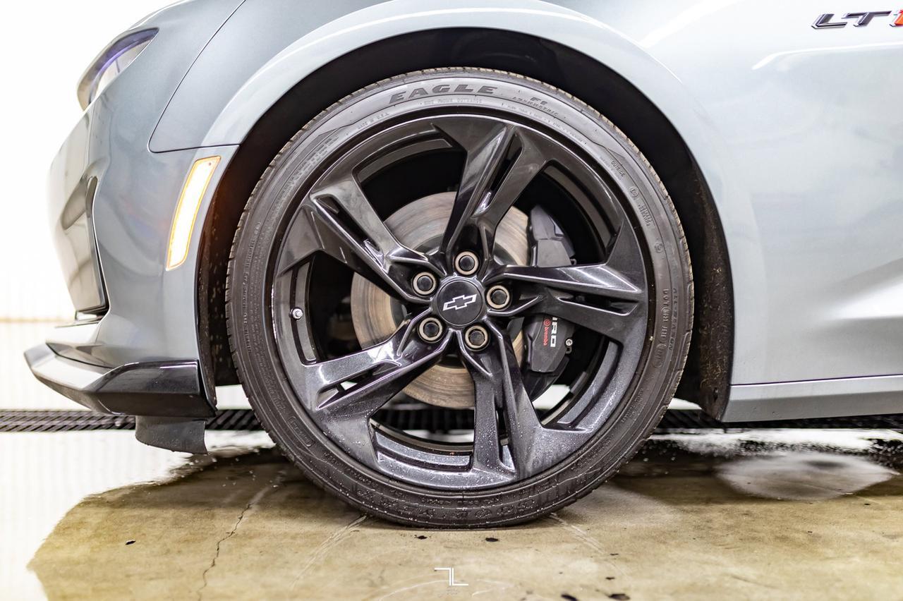 2021 Chevrolet Camaro LT1 Manual Roof BCam Red Deer AB