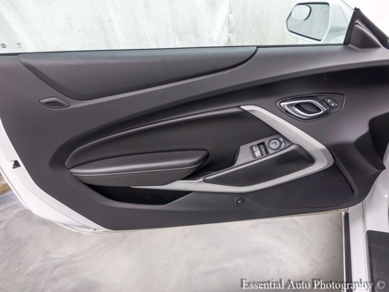 2021 Chevrolet Camaro LT1 Willowbrook IL