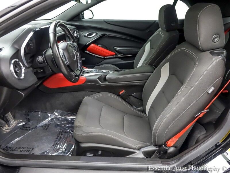 2021 Chevrolet Camaro LT1 Willowbrook IL