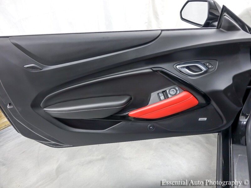 2021 Chevrolet Camaro LT1 Willowbrook IL