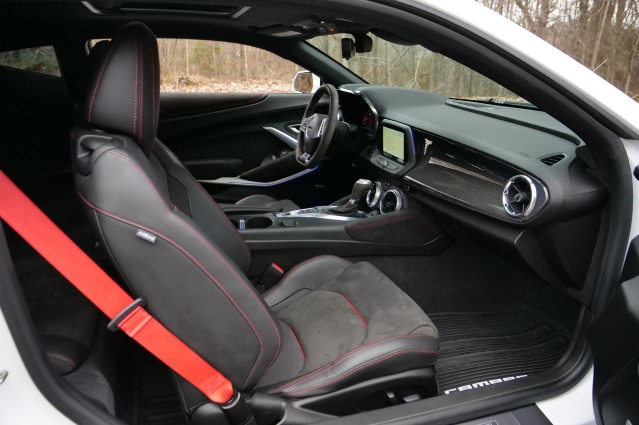 2021 Chevrolet Camaro ZL1 / Sunroof / 6.2L V8 / Recaro Seats! Lincolnton NC