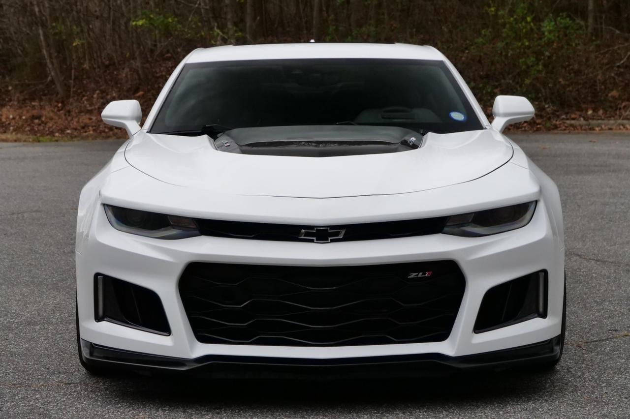 2021 Chevrolet Camaro ZL1 / Sunroof / 6.2L V8 / Recaro Seats! Lincolnton NC