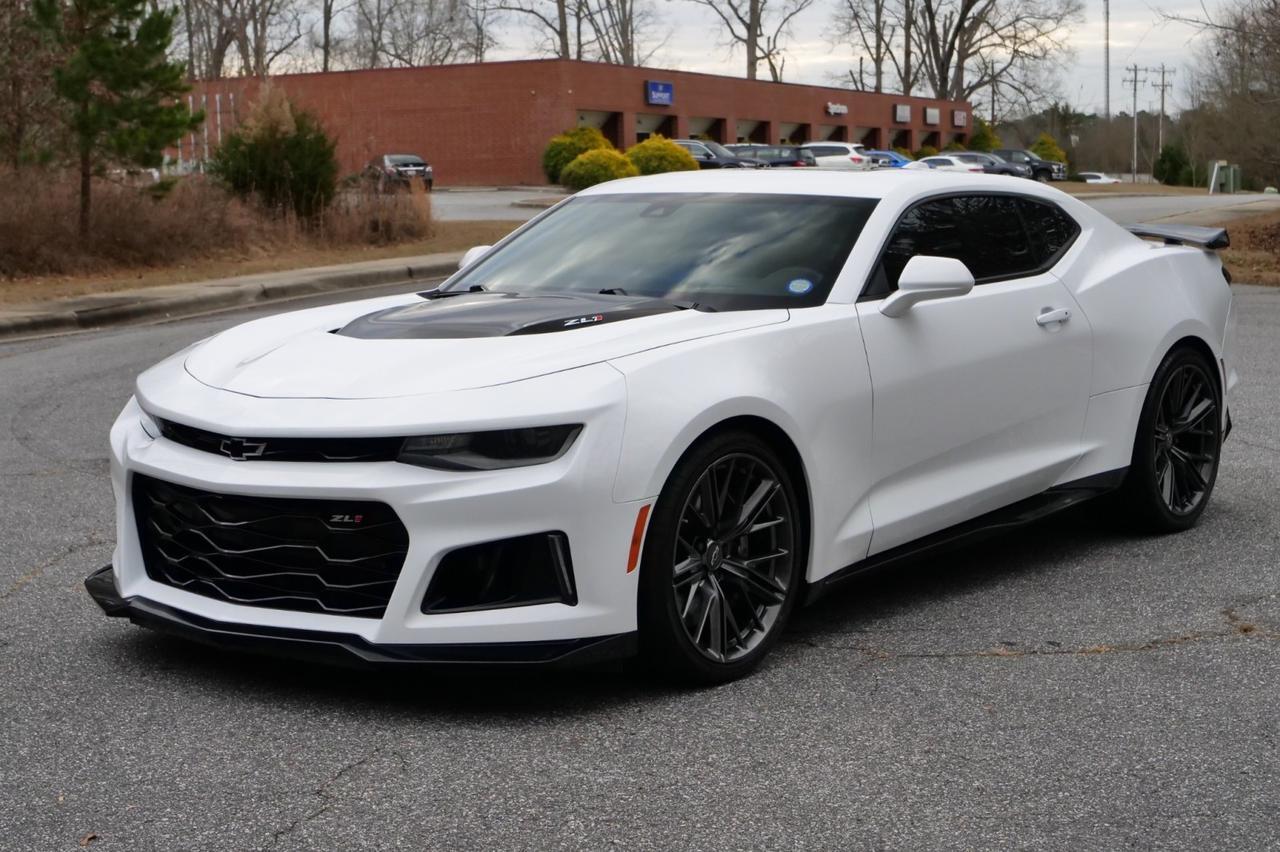 2021 Chevrolet Camaro ZL1 / Sunroof / 6.2L V8 / Recaro Seats! Lincolnton NC