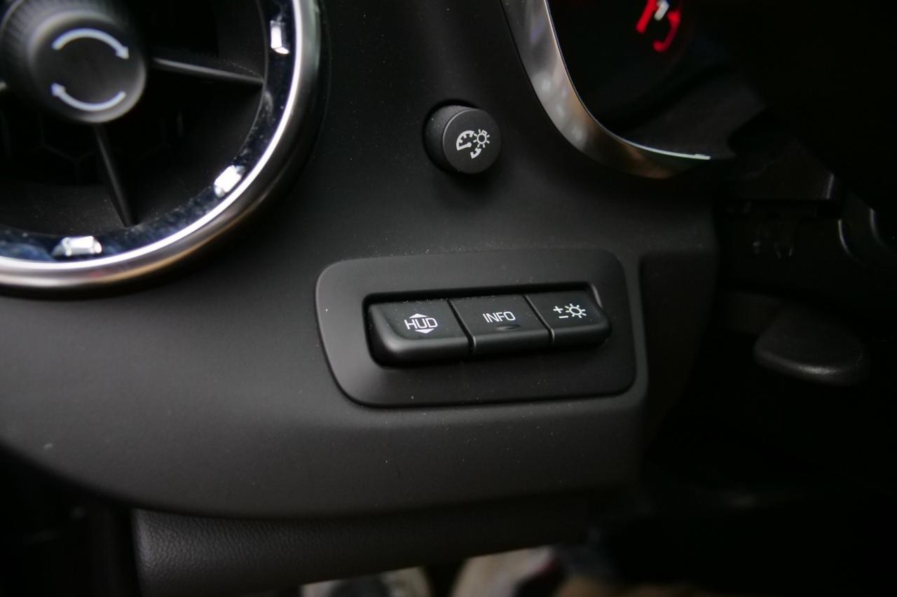 2021 Chevrolet Camaro ZL1 / Sunroof / 6.2L V8 / Recaro Seats! Lincolnton NC