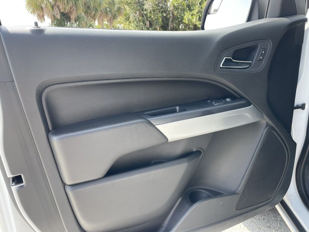 2021 Chevrolet Colorado 2WD LT~CLEAN CARFAX~REAR CARGO SHELF W/POWER BOX~LOCKABLE CARGO Sarasota FL