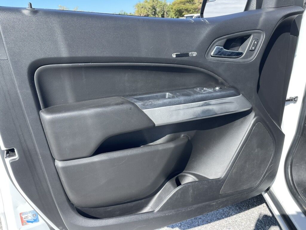 2021 Chevrolet Colorado 2WD LT~CLEAN CARFAX~WORK TRUCK~REAR SHELF W/POWER BOX~ONLINE FIN Sarasota FL