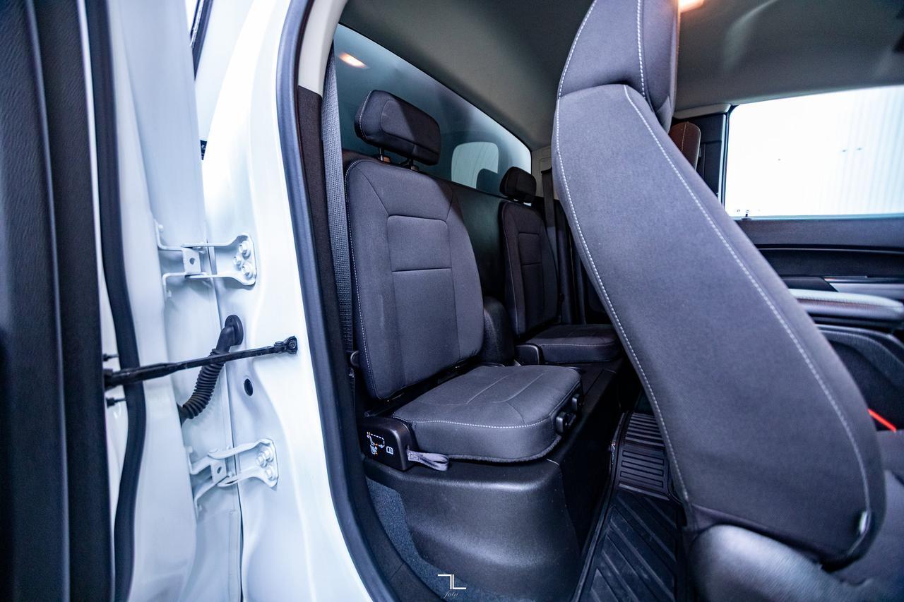 2021 Chevrolet Colorado 4x4 Ext Cab LT PSeat BCam Topper Red Deer AB