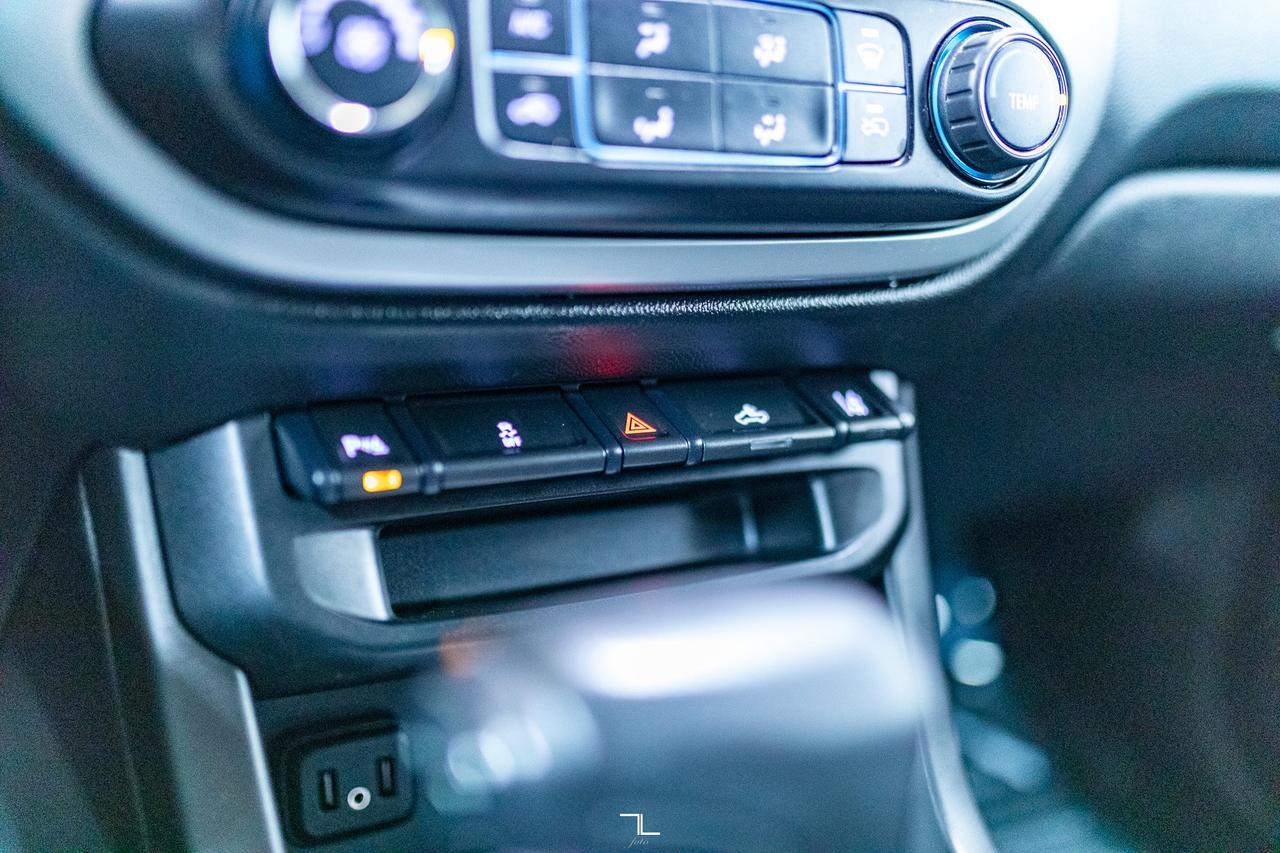 2021 Chevrolet Colorado 4x4 Ext Cab LT PSeat BCam Topper Red Deer AB