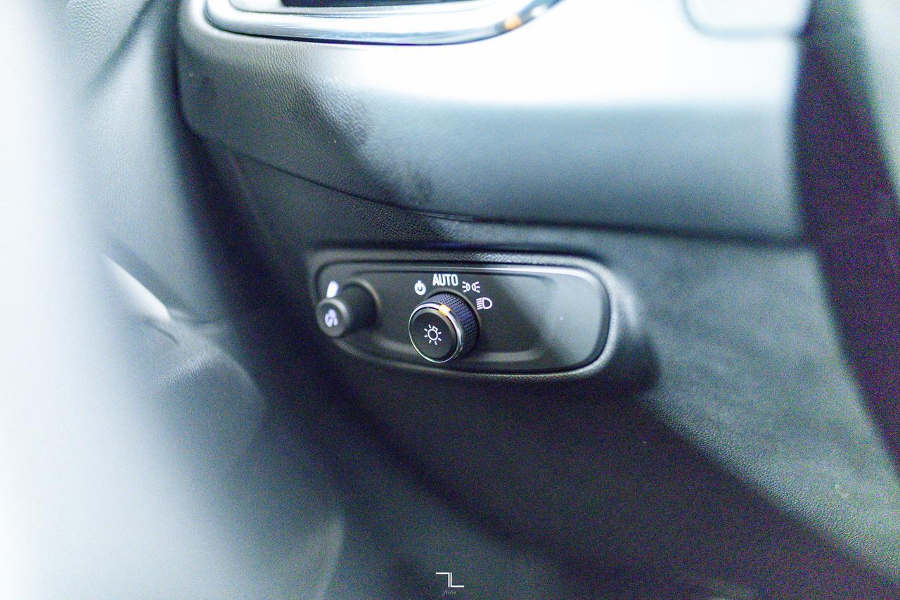 2021 Chevrolet Equinox AWD LS PSeat BCam Red Deer AB