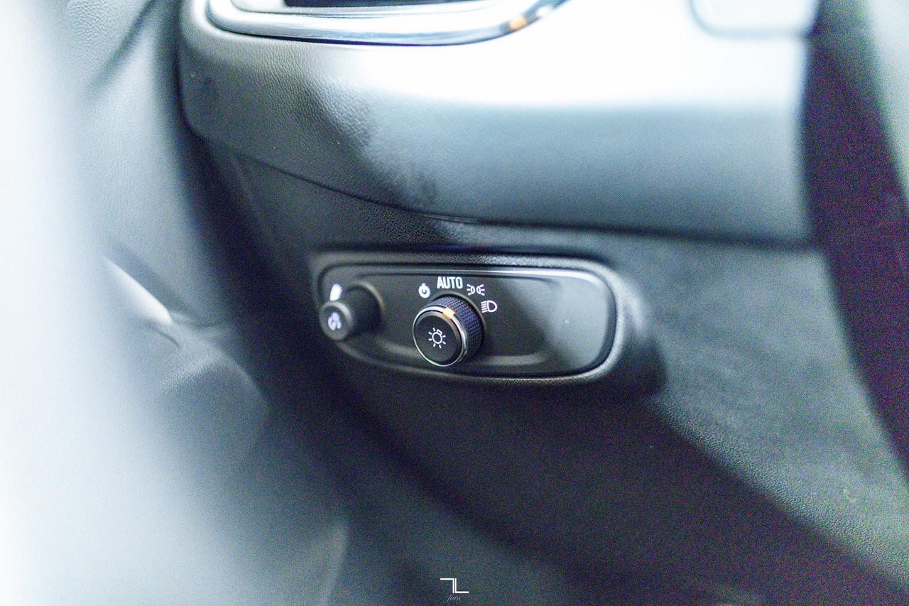 2021 Chevrolet Equinox AWD LS PSeat BCam Red Deer AB