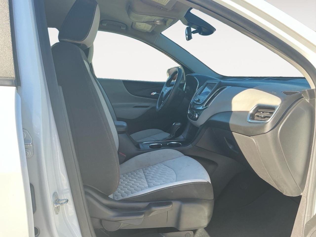 2021 Chevrolet Equinox LS, APPLE CARPLAY/ANDROID AUTO, NAVIGATION, BACKUP CAMERA, POWER MIRRORS, WIFI, ONLY 1 OWNER, COME AND TEST DRIVE TODAY! Norfolk VA