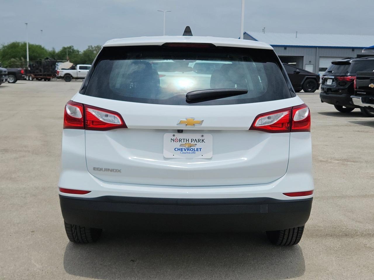2021 Chevrolet Equinox LS Castroville TX