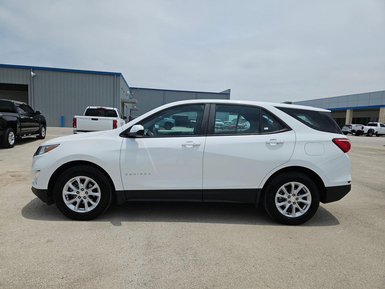 2021 Chevrolet Equinox LS Castroville TX