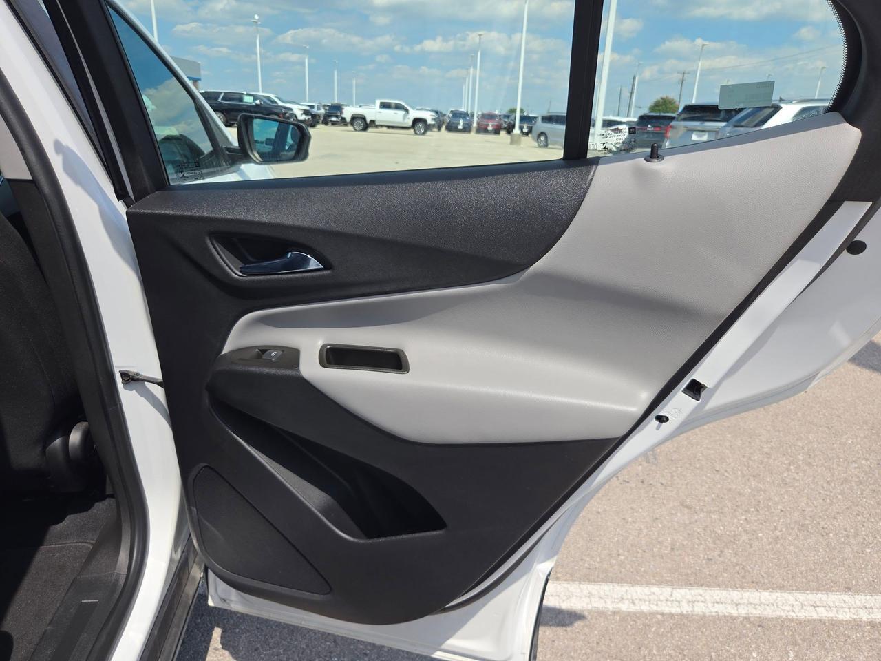 2021 Chevrolet Equinox LS Castroville TX