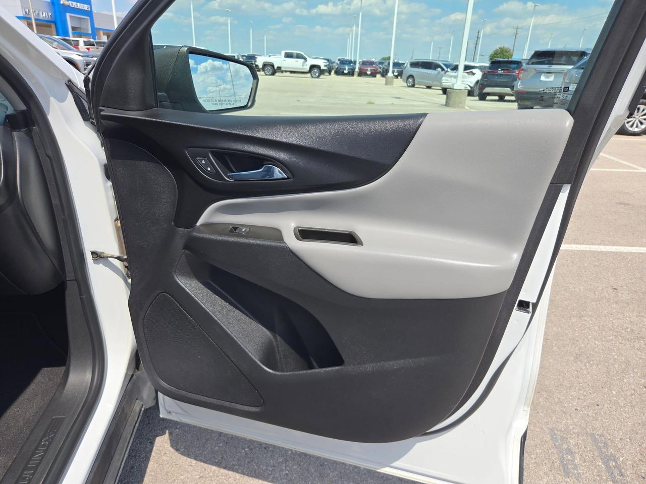 2021 Chevrolet Equinox LS Castroville TX