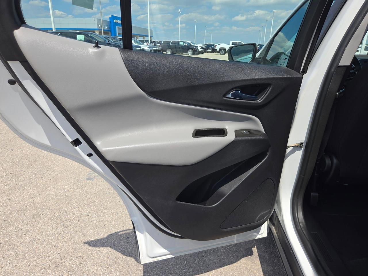 2021 Chevrolet Equinox LS Castroville TX