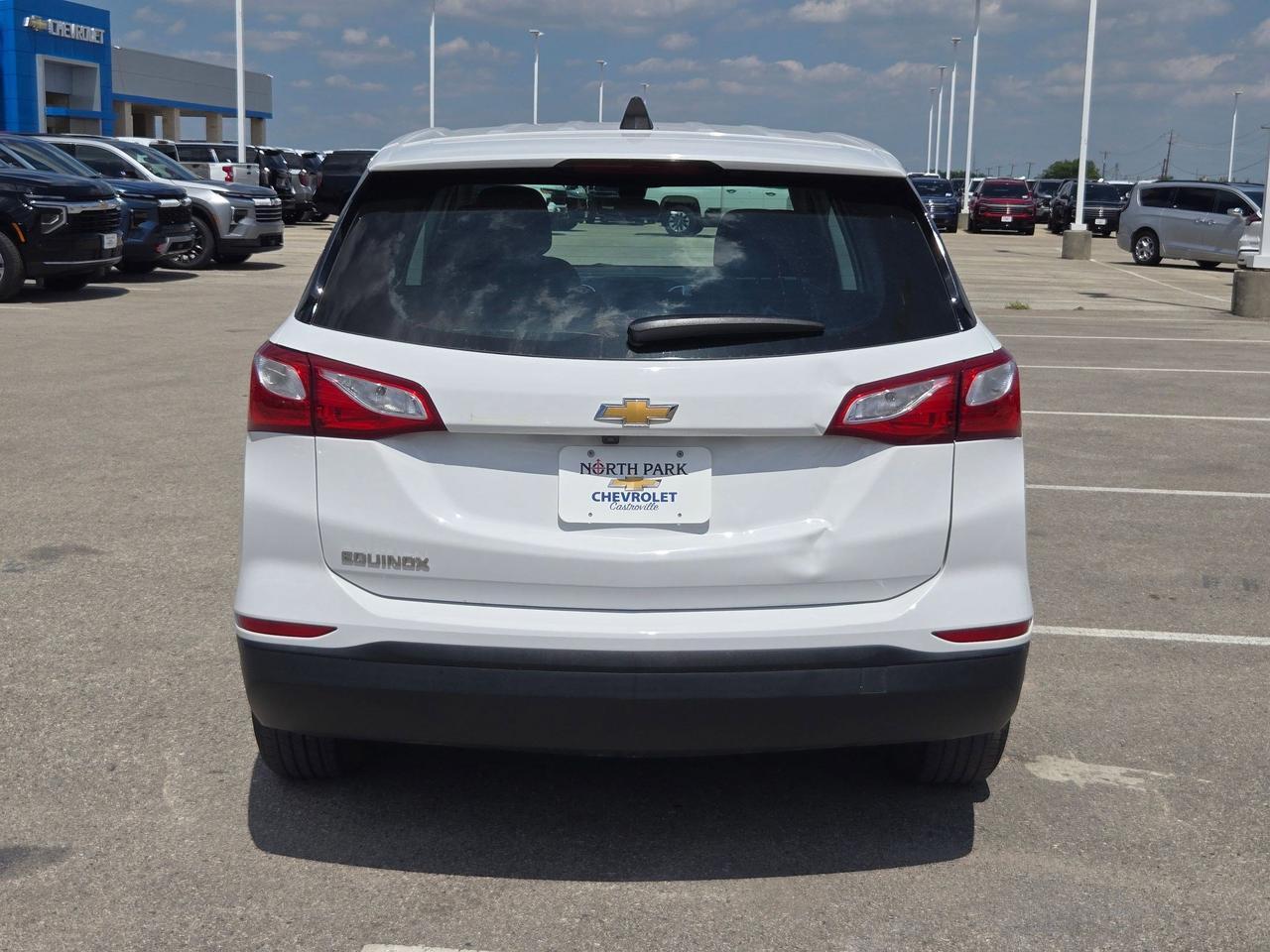 2021 Chevrolet Equinox LS Castroville TX