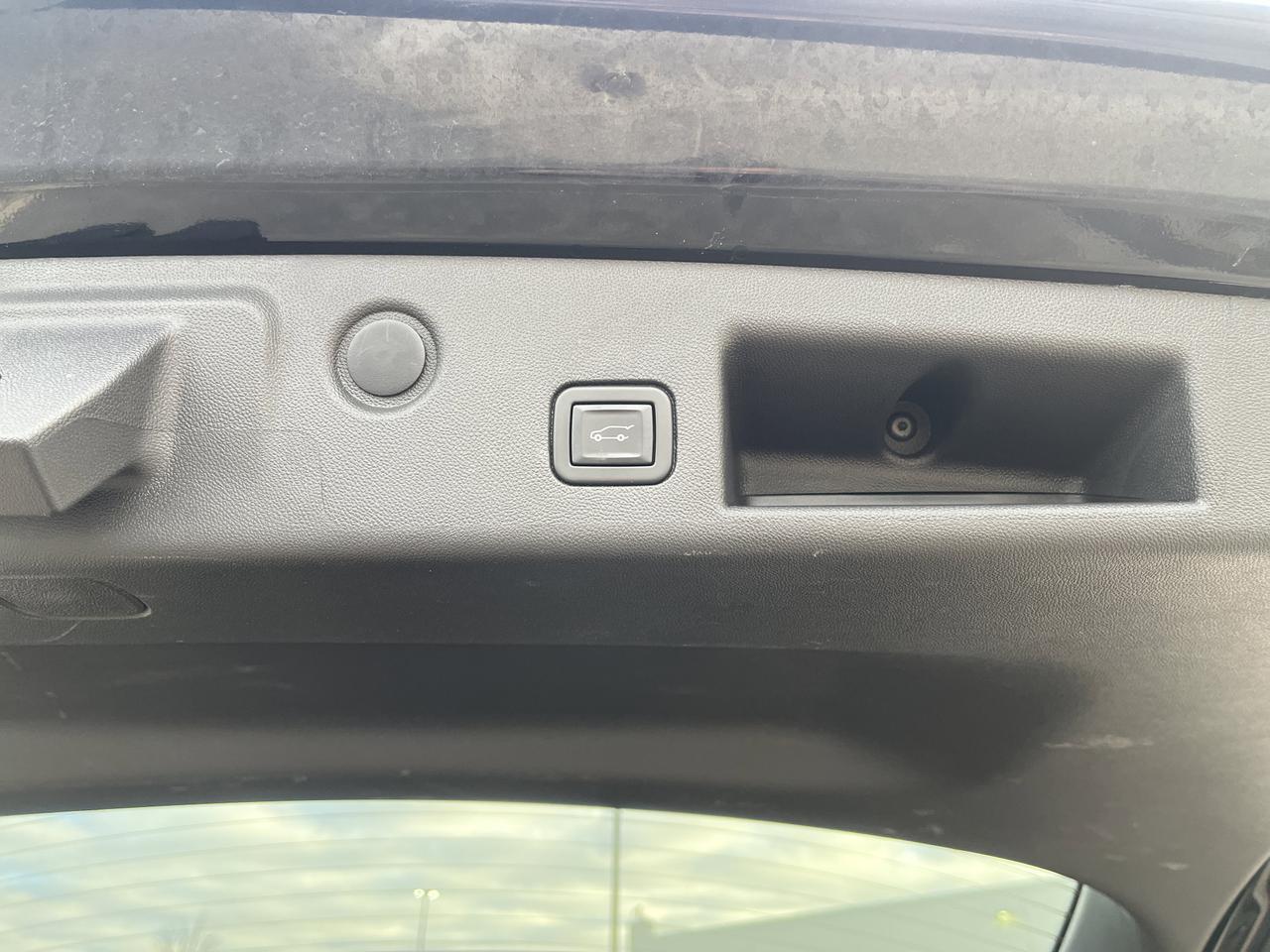 2021 Chevrolet Equinox LT AWD Conf&ConvPkg w/18s HtdSeats PwrLiftgate RemoteStart FogLights BlackBowties Saukville WI