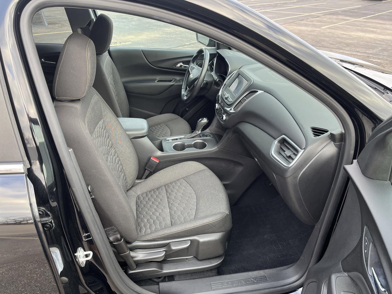 2021 Chevrolet Equinox LT AWD Conf&ConvPkg w/18s HtdSeats PwrLiftgate RemoteStart FogLights BlackBowties Saukville WI