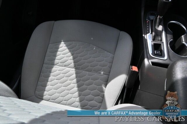 2021 Chevrolet Equinox LT / AWD / Driver Convenience Pkg / Auto Start / Power & Heated Cloth Seats / Lane Departure & Blind Spot Alert / Apple CarPlay & Android Auto / Back Up Camera / Keyless Entry & Start / Power Liftgate / 1-Owner Anchorage AK