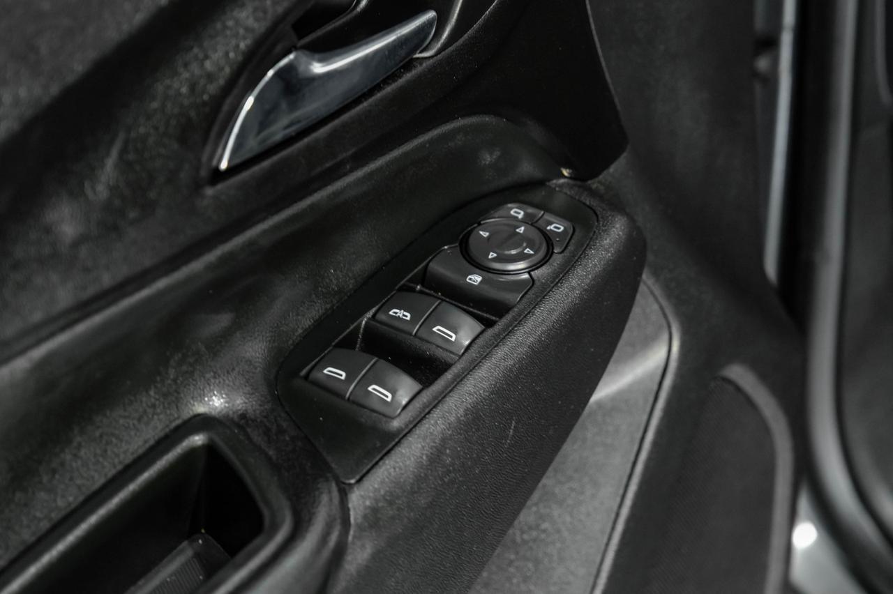 2021 Chevrolet Equinox LT CONFIDENCE & CONVENIENCE PKG CHEVY SAFETY ASSIST BLIND SPOT ASSIST REAR CAMERA Carrollton TX