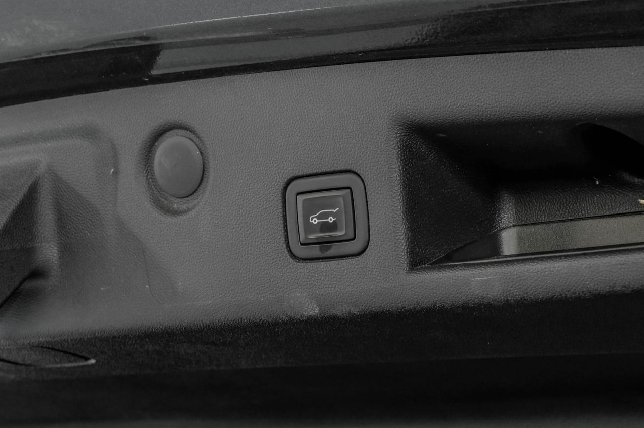 2021 Chevrolet Equinox LT CONFIDENCE & CONVENIENCE PKG CHEVY SAFETY ASSIST BLIND SPOT ASSIST REAR CAMERA Carrollton TX