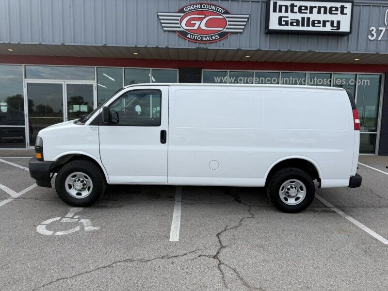 2021 Chevrolet Express 2500 Cargo Van 6.6L V8 Collinsville OK
