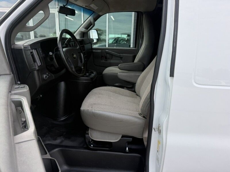 2021 Chevrolet Express 2500 Cargo Van 6.6L V8 Collinsville OK