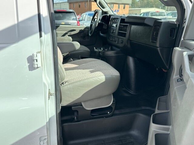 2021 Chevrolet Express 2500 Cargo Van w/ Bin Package Ashland VA