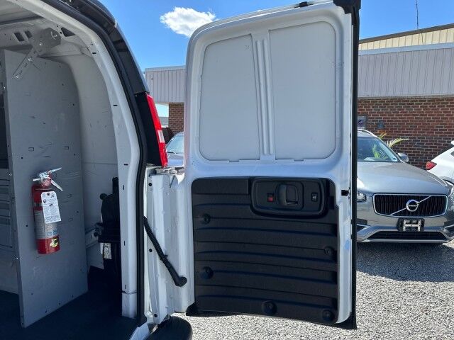 2021 Chevrolet Express 2500 Cargo Van w/ Ladder Rack & Bin Pkg Ashland VA