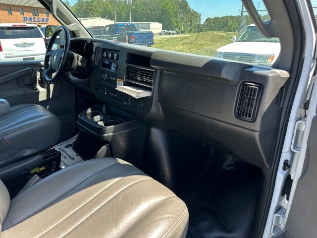 2021 Chevrolet Express 2500 Cargo Van w/ Ladder Rack & Bin Pkg Ashland VA