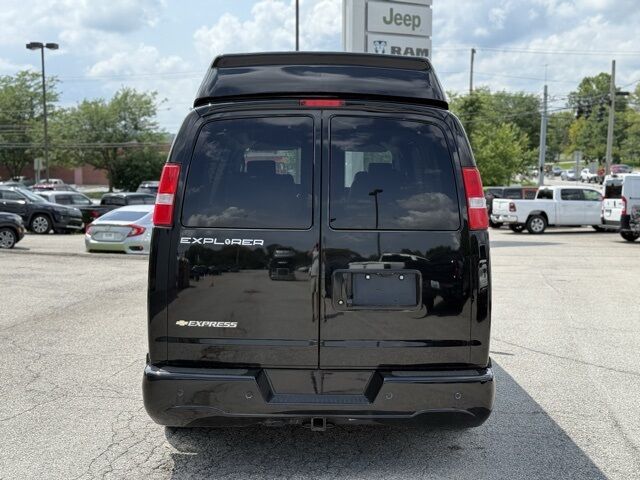 2021 Chevrolet Express 2500 LS Crestwood KY