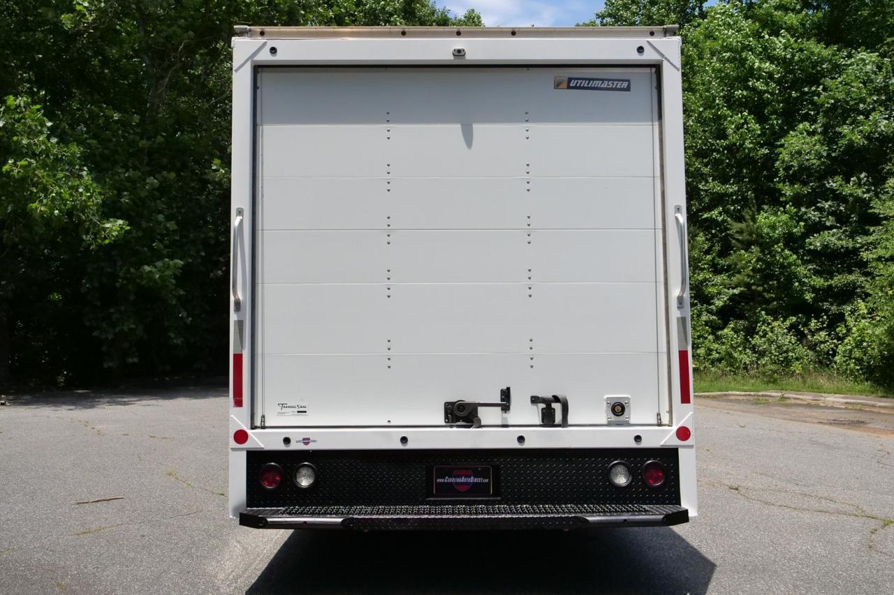 2021 Chevrolet Express 4500 Utilimaster Utilivan / DRW / 18FT Box / Foldable Shelving! Lincolnton NC
